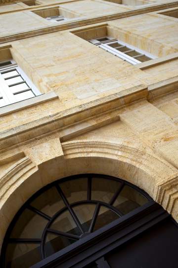 Nettoyage de façades en pierre à Bordeaux et alentours